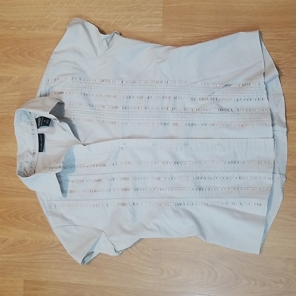 New York and company stretch cream button up short sleeve blouse medium - Picture 5 of 10